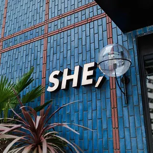 She 3* Ōsaka